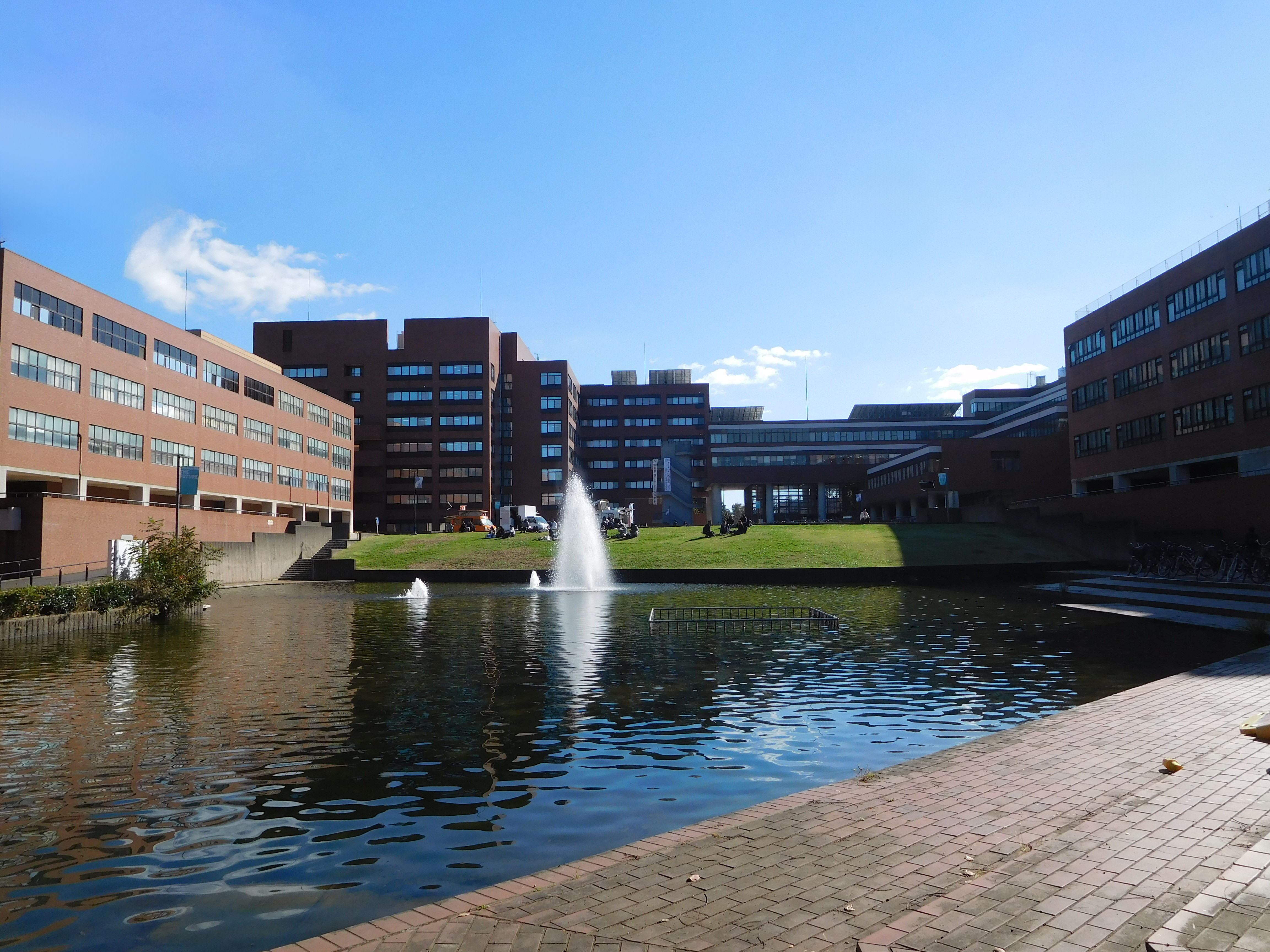 ランディングページメイン画像 (PC)